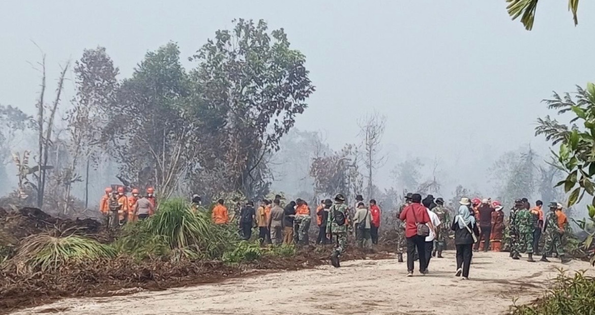 Prabowo Akan Tinjau Lokasi Karhutla di Kampar Riau, Jalan Diratakan dan Ratusan Petugas Dikerahkan  Sumber: https://regional.kompas.com/read/2026/08/24/102845878/prabowo-akan-tinjau-lokasi-karhutla-di-kampar-riau-jalan-diratakan-dan?source=headline.   Mem — News